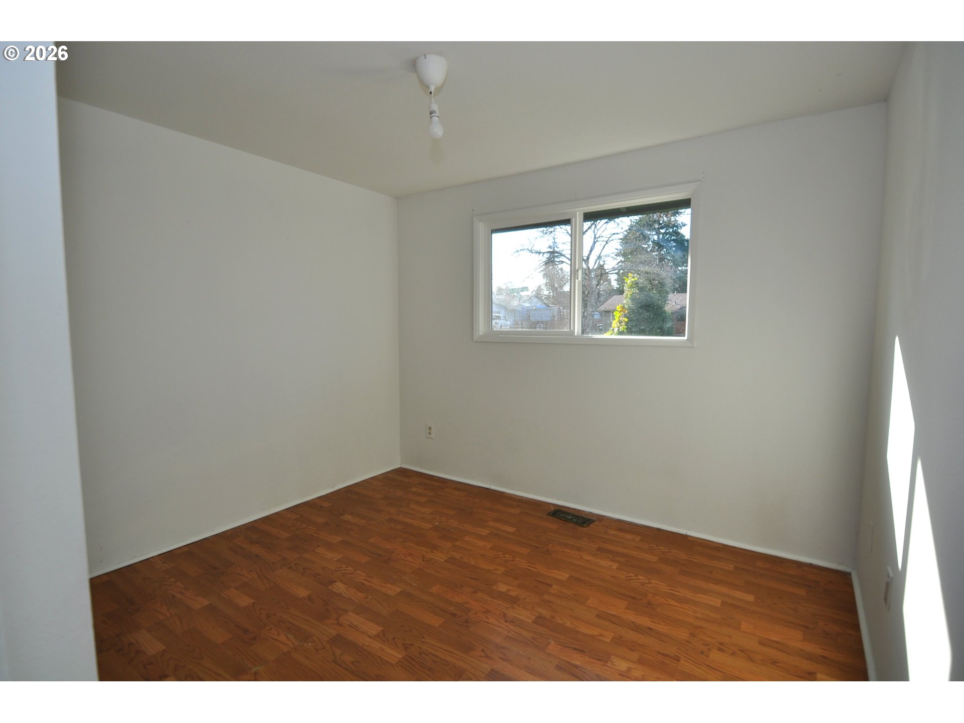 3970 Southwest 202nd Avenue Beaverton, OR 97078 - Photo 11 of 25