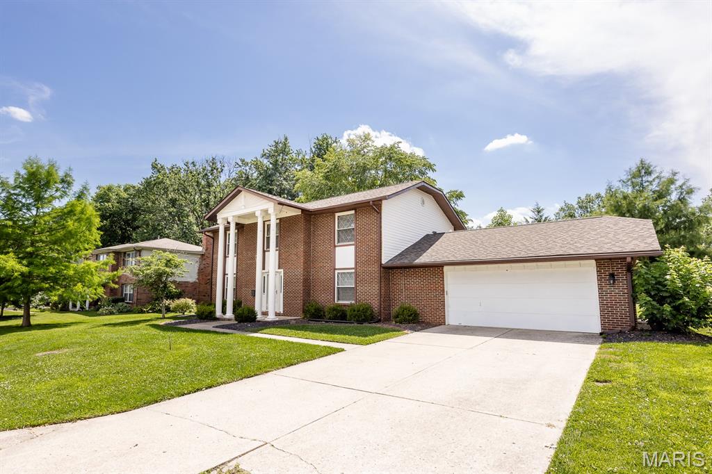809 Reiss Road O'Fallon, IL 62269 - Photo 2 of 37