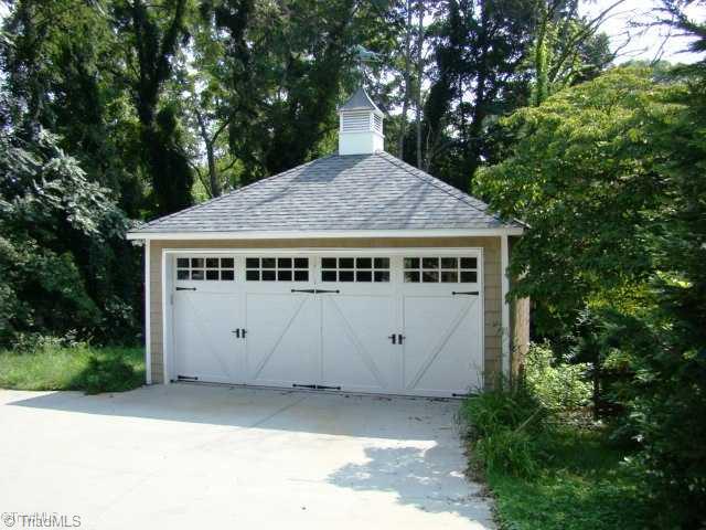 515 South Hawthorne Road Winston-Salem, NC 27103 - Photo 5 of 6 Remarks. Garage