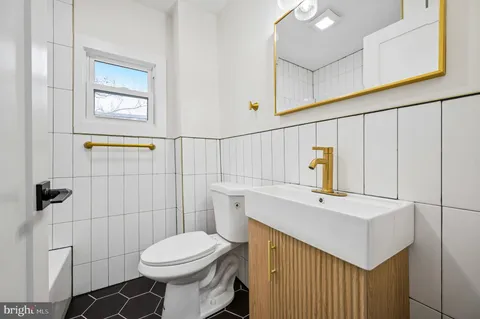 $200,000 | 1702 North Stillman Street, Philadelphia, PA 19121