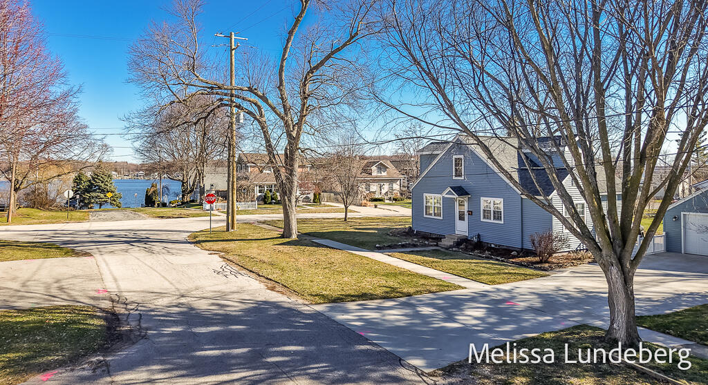 220 Barber Street Spring Lake, MI 49456 - Photo 39 of 55 220BarberStAerial-6LoRes