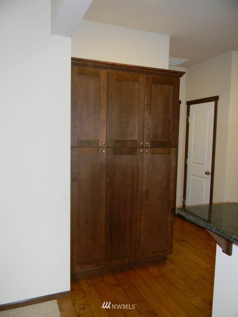 19 197th Street Southeast Bothell, WA 98012 - Photo 3 of 6 Gallery Image 3