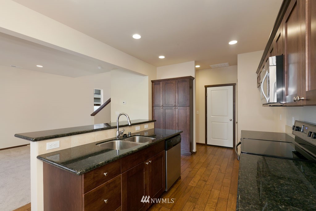 19 197th Street Southeast Bothell, WA 98012 - Photo 5 of 6 Gallery Image 5