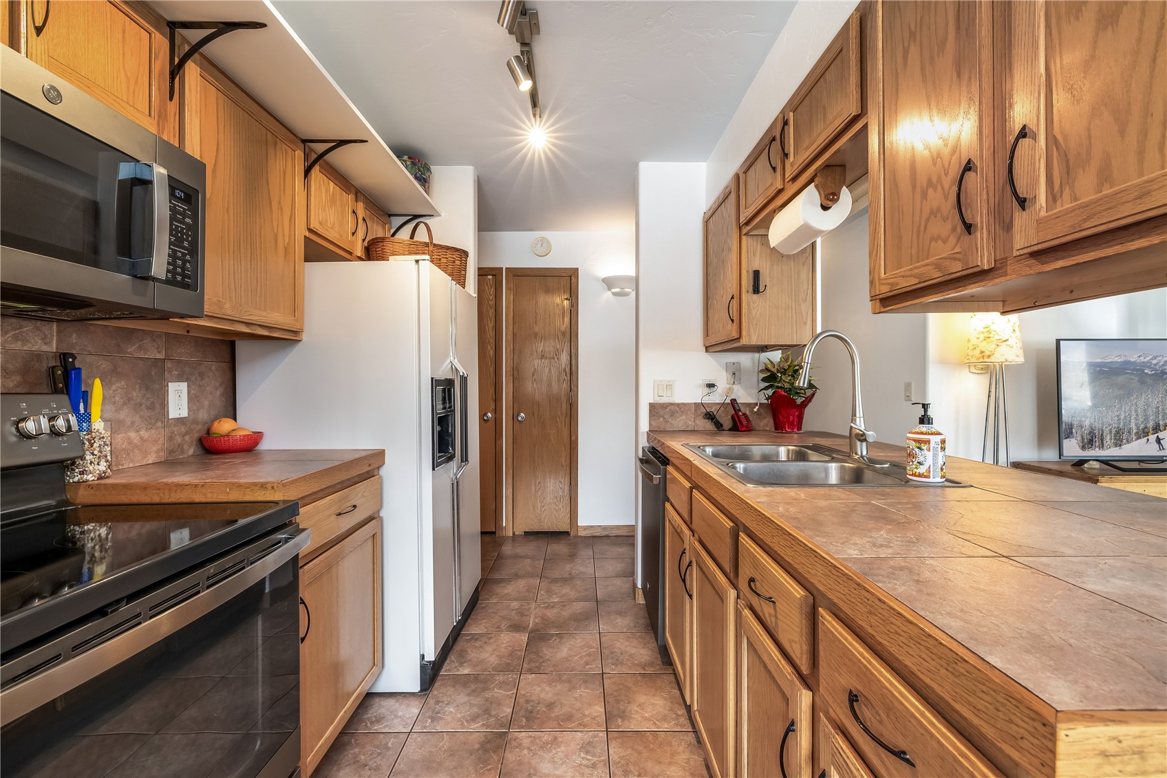 14 Crystal, Unit C14 Dillon, CO 80435 - Photo 16 of 40