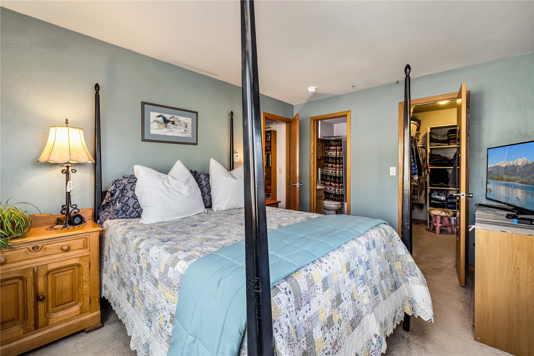 14 Crystal, Unit C14 Dillon, CO 80435 - Photo 21 of 40 Primary Suite