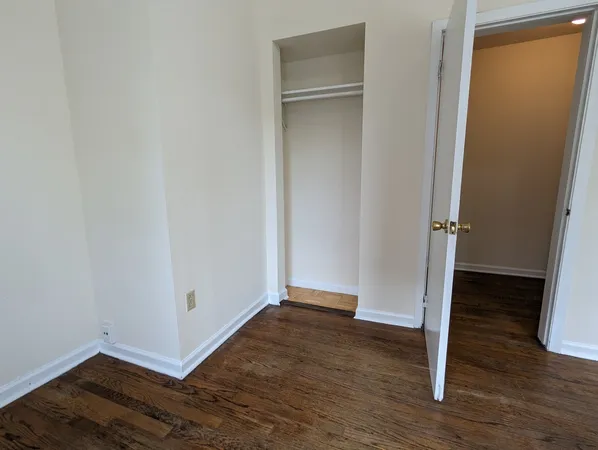 $2,395 | 3145 West Medill Avenue, Unit 1, Chicago, IL 60647
