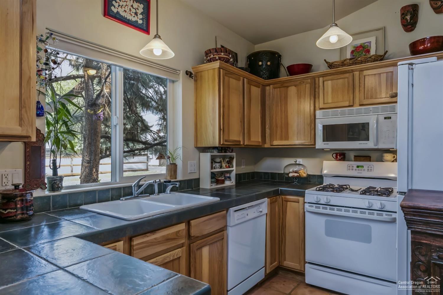 1594 Northwest Awbrey Road Bend, OR 97703 - Photo 18 of 25 Additional Photo