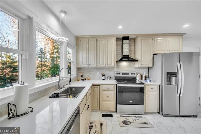 $370,000 | 330 Greentree Parkway, Macon, GA 31220