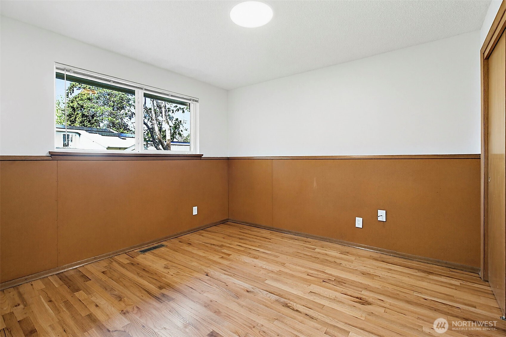 1410 Southwest 149th Street Burien, WA 98166 - Photo 23 of 35