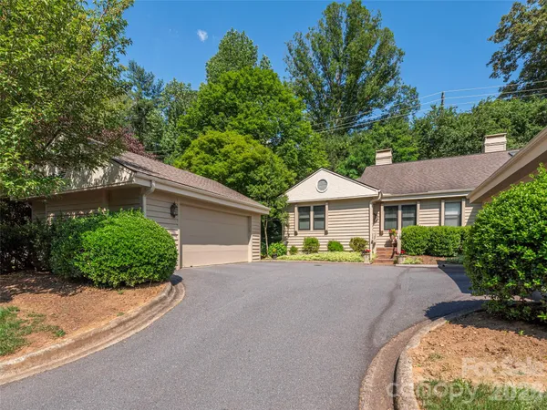 $395,000 | 3201 St Augustine Place, Asheville, NC 28805