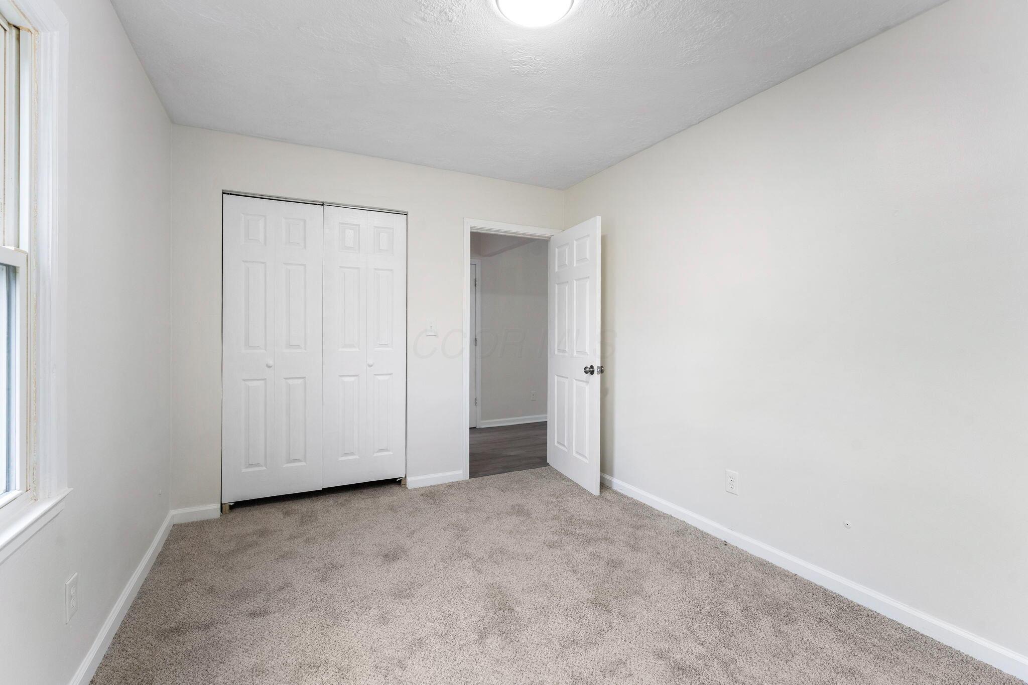 569 Chase Road Columbus, OH 43214 - Photo 14 of 22 17-web-or-mls-17-web-or-mls-083