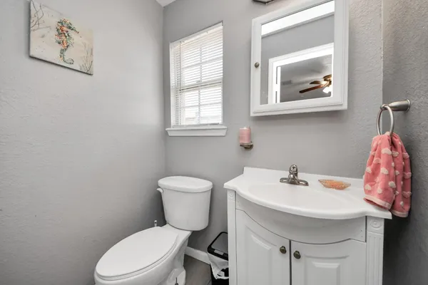 $1,800 | 7414 Battlewood Drive, Houston, TX 77040