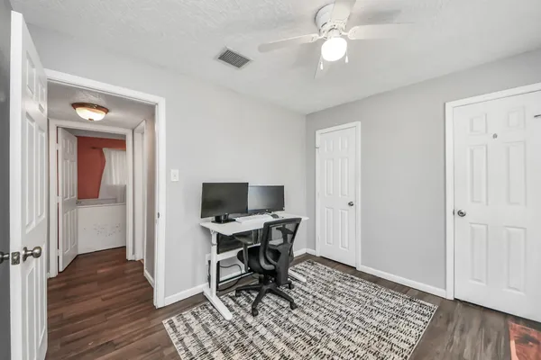 $1,900 | 7414 Battlewood Drive, Houston, TX 77040