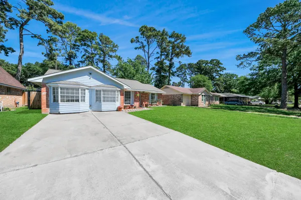 $1,900 | 7414 Battlewood Drive, Houston, TX 77040