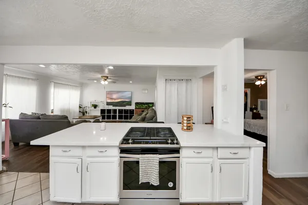 $1,900 | 7414 Battlewood Drive, Houston, TX 77040