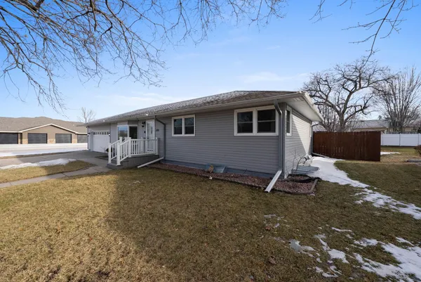 $305,000 | 1101 7th Avenue Southwest, Pipestone, MN 56164