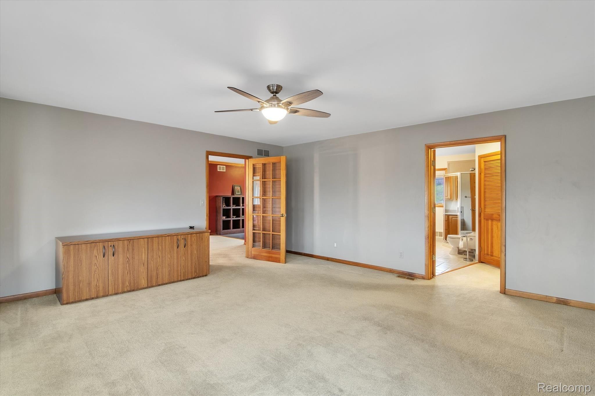 4211 Crandall Road Howell, MI 48855 - Photo 19 of 42 Primary Bedroom
