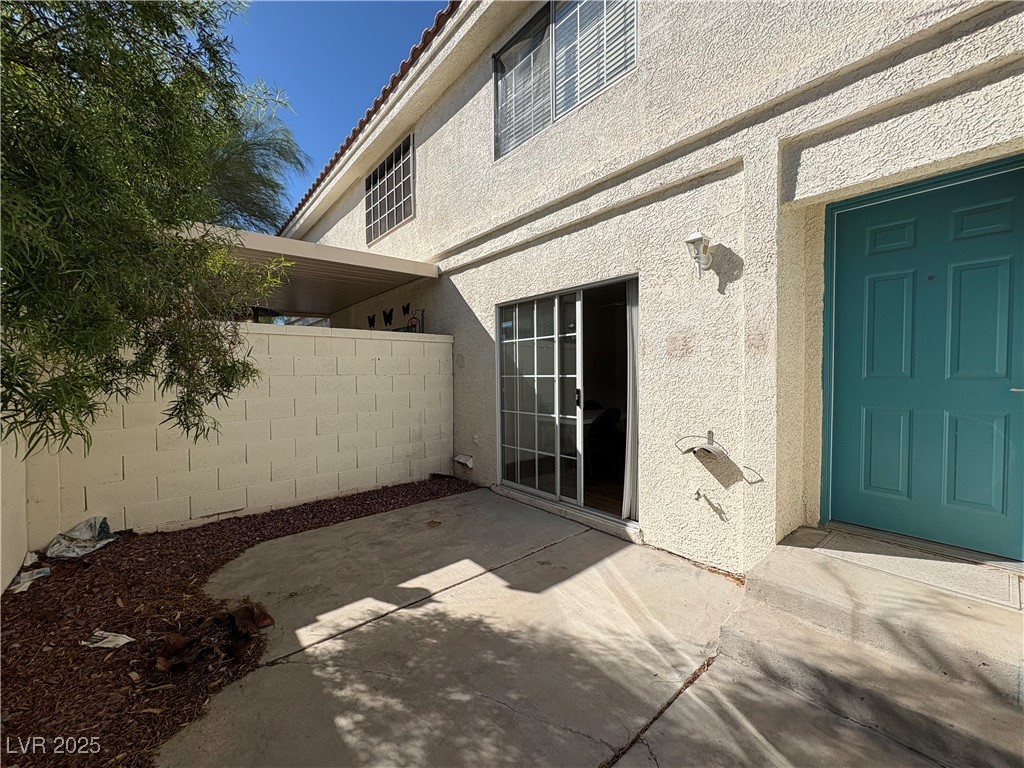 7931 Trea Avenue Las Vegas, NV 89147 - Photo 3 of 25 View of patio / terrace