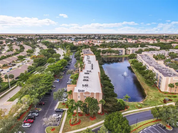 $159,000 | 9537 Weldon Circle, Unit 202, Fort Lauderdale, FL 33321