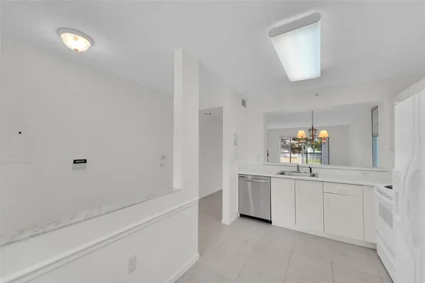 $159,000 | 9537 Weldon Circle, Unit 202, Fort Lauderdale, FL 33321