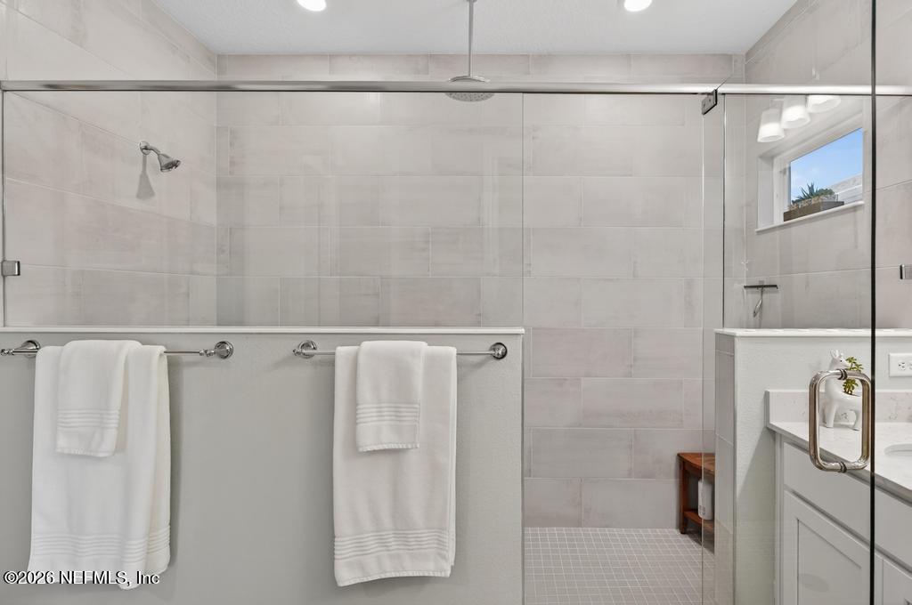 75263 Weathersford Place Yulee, FL 32097 - Photo 50 of 80 a bathroom with a shower