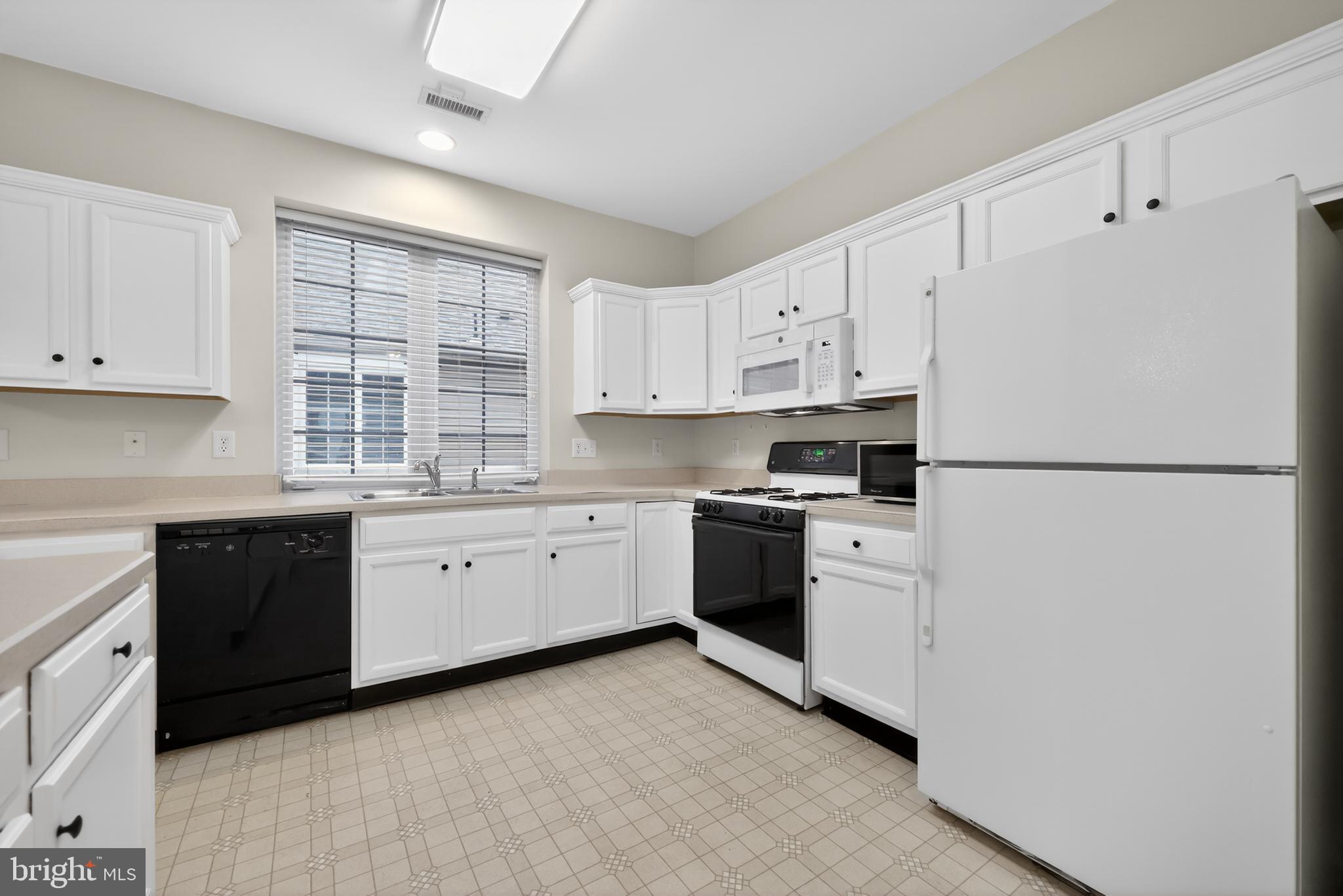 29 Pennington Court Delanco, NJ 08075 - Photo 16 of 57