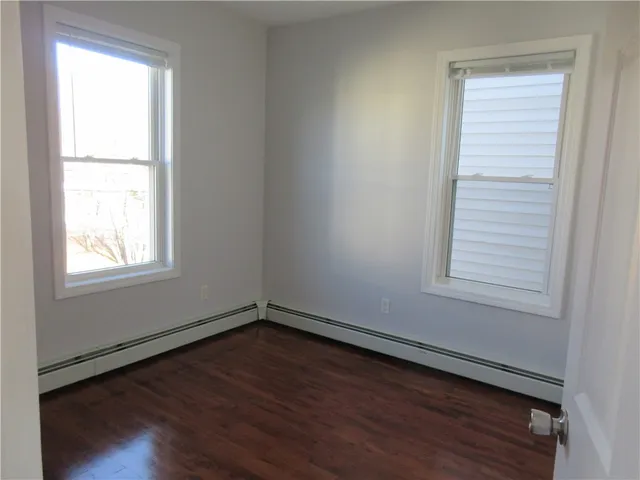 $1,400 | 379 East School Street, Unit 3L, Woonsocket, RI 02895