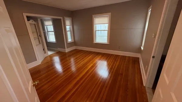 $3,300 | 29 Lincoln Street, Unit 2, Malden, MA 02148