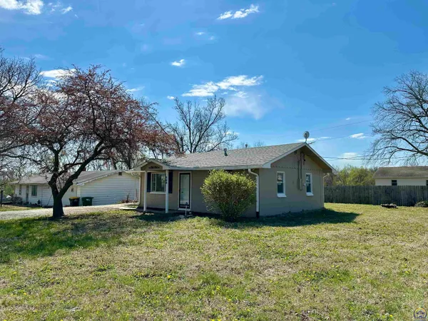 $139,500 | 608 Ratz Street, Valley Falls, KS 66088