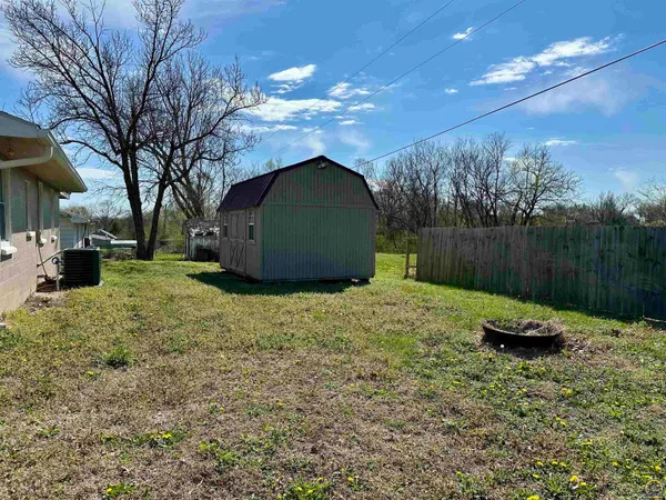 $139,500 | 608 Ratz Street, Valley Falls, KS 66088