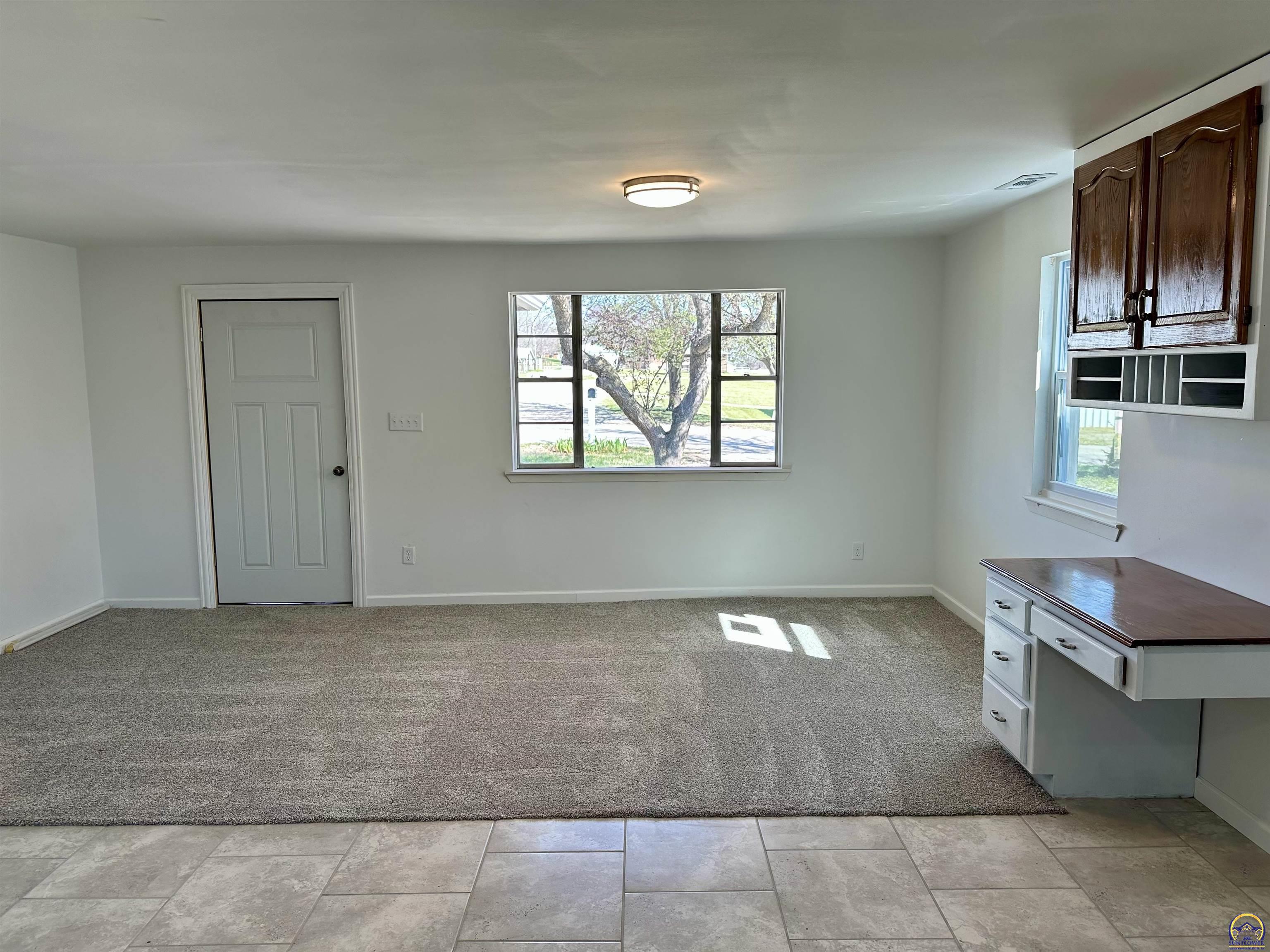 608 Ratz Street Valley Falls, KS 66088 - Photo 4 of 17