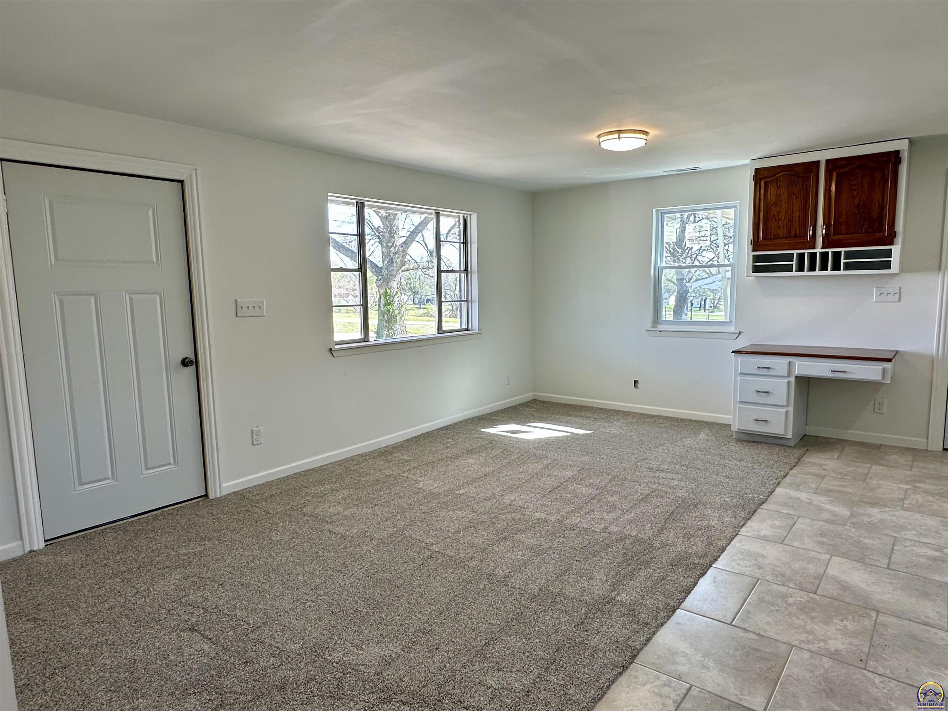 608 Ratz Street Valley Falls, KS 66088 - Photo 5 of 17