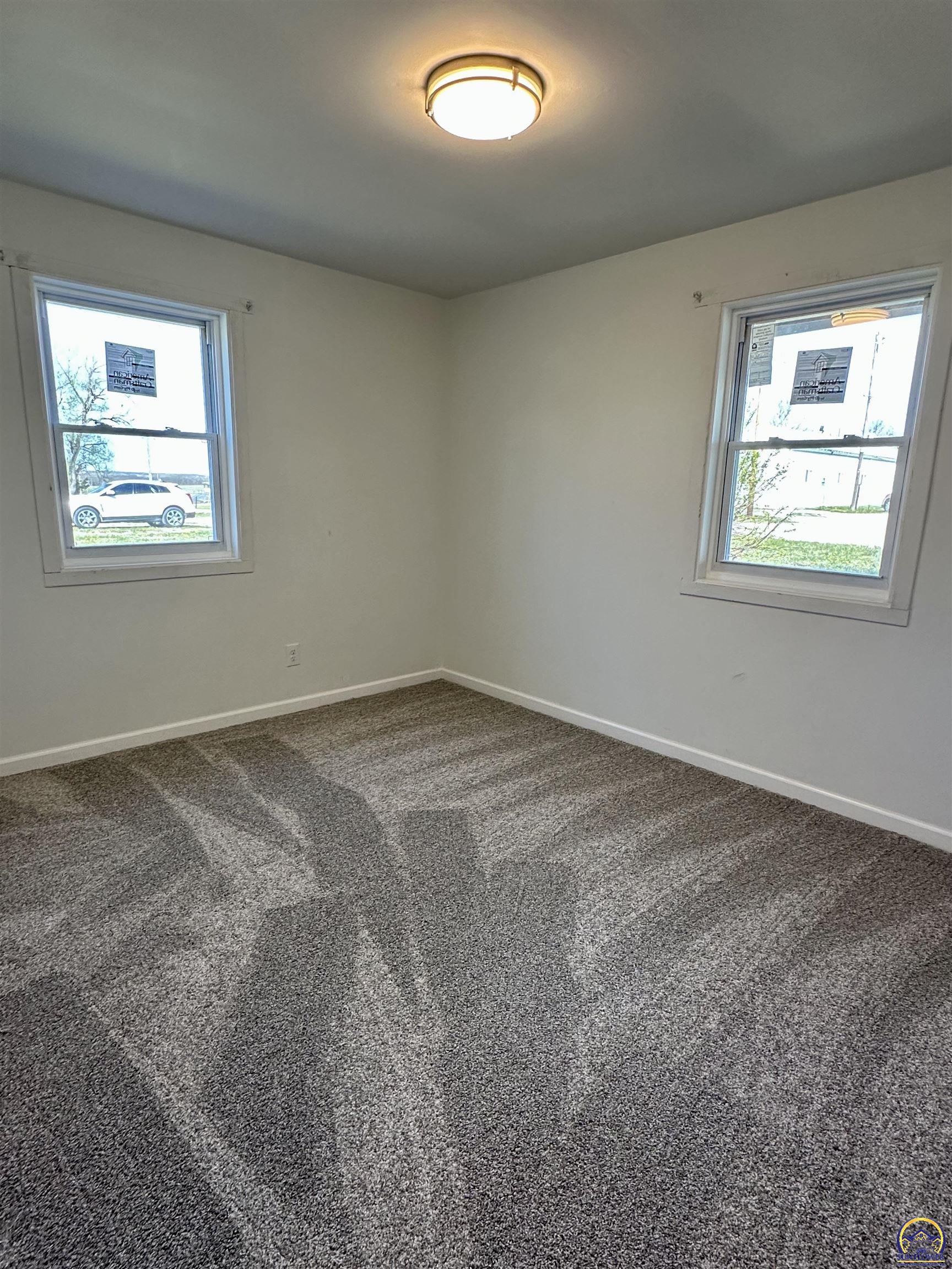 608 Ratz Street Valley Falls, KS 66088 - Photo 8 of 17