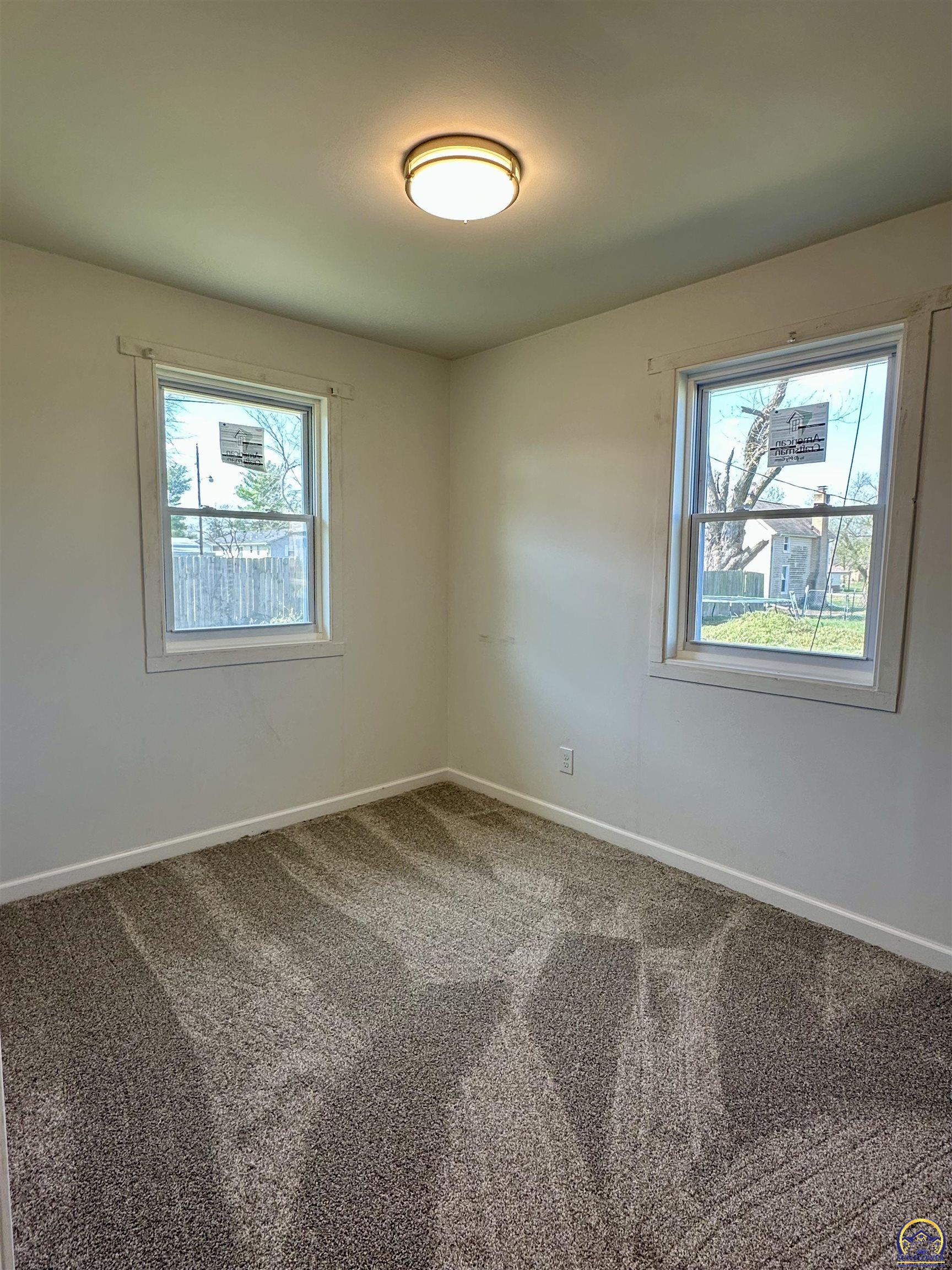 608 Ratz Street Valley Falls, KS 66088 - Photo 10 of 17