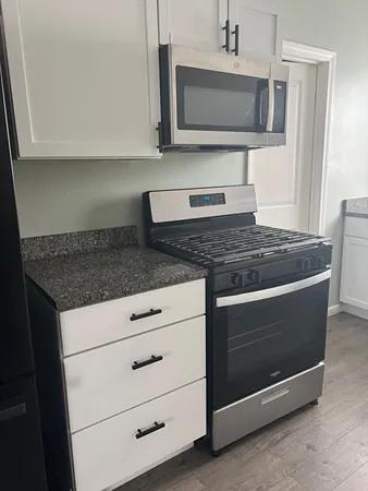 $2,300 | 44 Cedar Street, Unit 2, Lynn, MA 01905