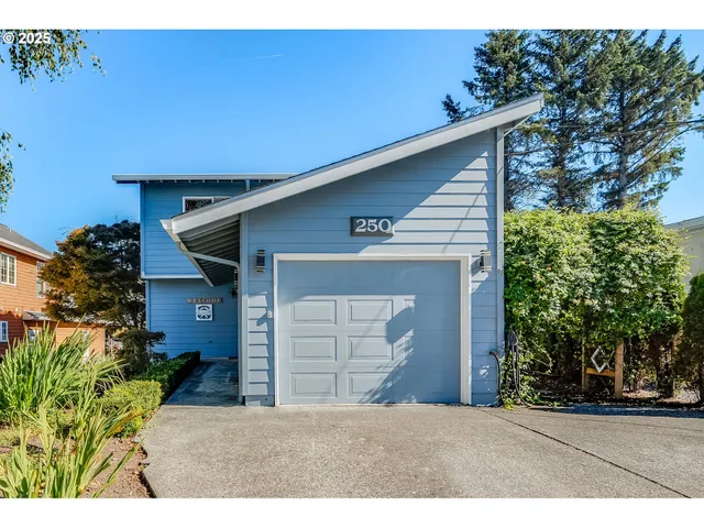 a house view with a outdoor space