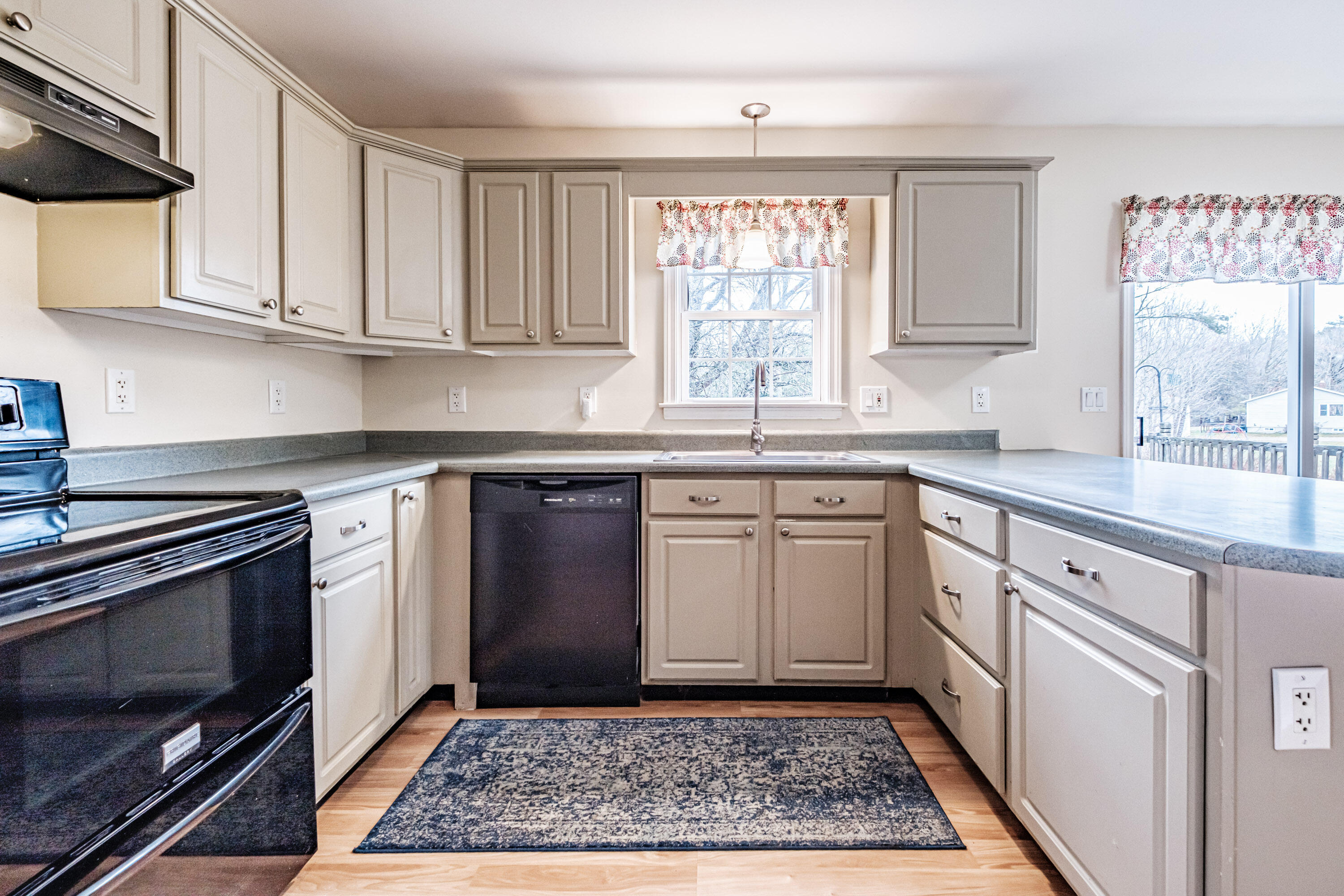 1044 Middle Road Woolwich, ME 04579 - Photo 17 of 58 20251201gp-60020