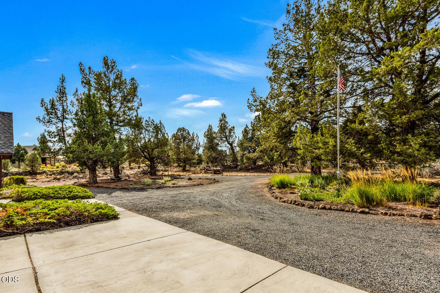 64552 Sylvan Loop Bend, OR 97701 - Photo 6 of 33 Gallery Image 6