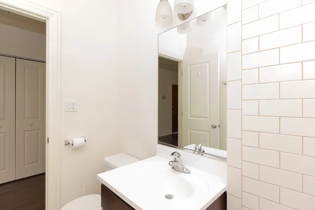 $1,200 | 4756 North Maplewood Avenue, Unit G4, Chicago, IL 60625