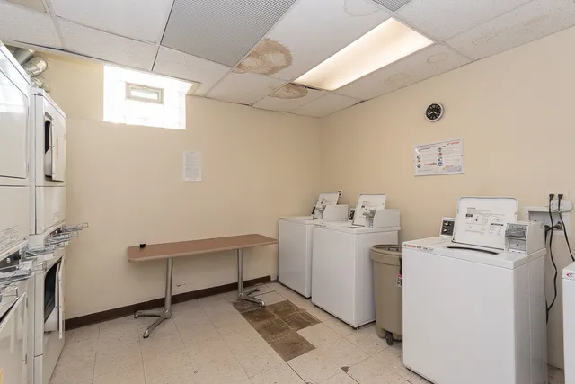 $1,200 | 4756 North Maplewood Avenue, Unit G4, Chicago, IL 60625