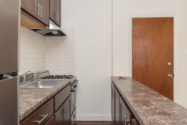 $1,200 | 4756 North Maplewood Avenue, Unit G4, Chicago, IL 60625