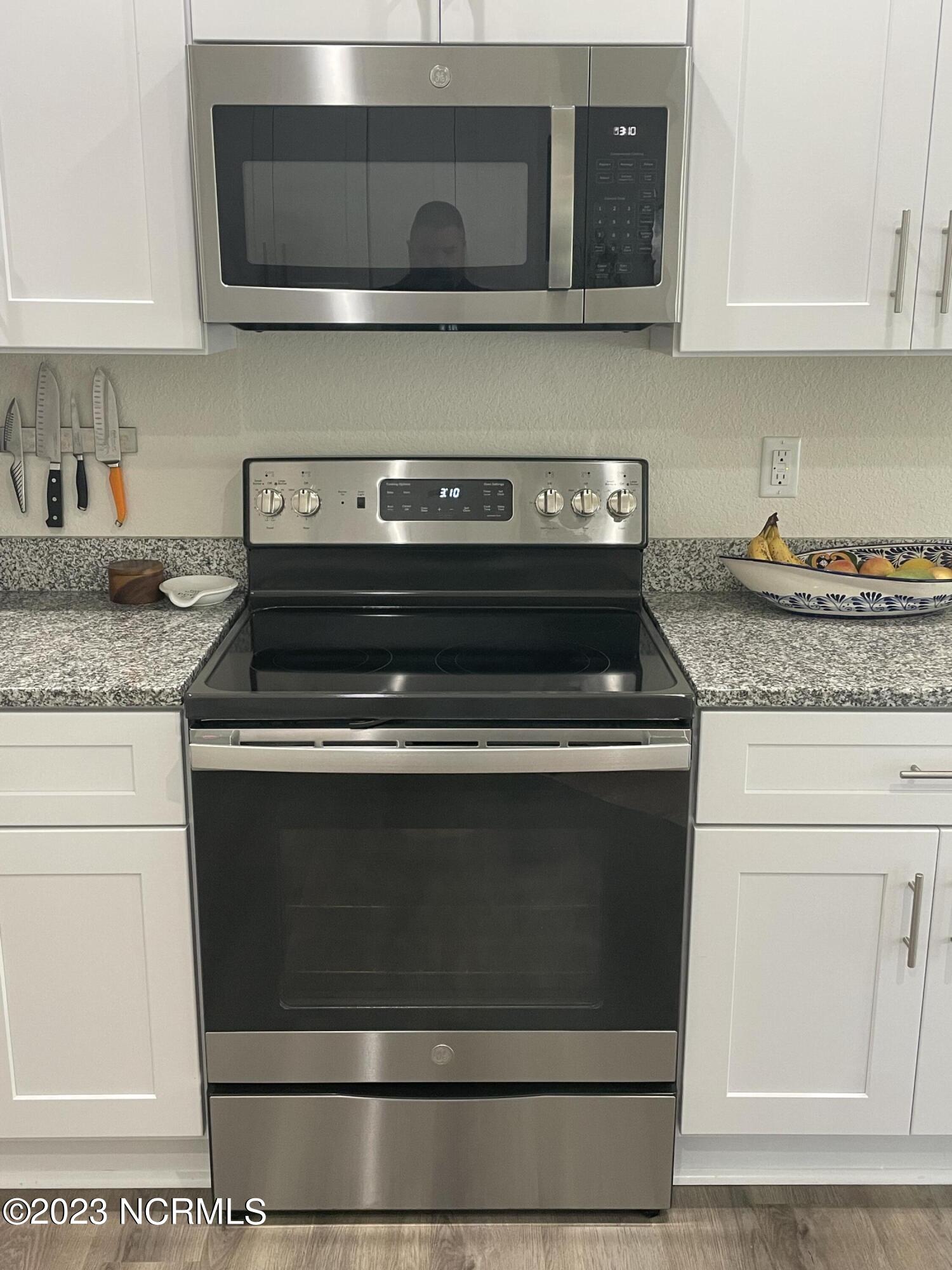 135 Trafton Road Camden, NC 27921 - Photo 43 of 47 Electric Stove/Oven/Microwave