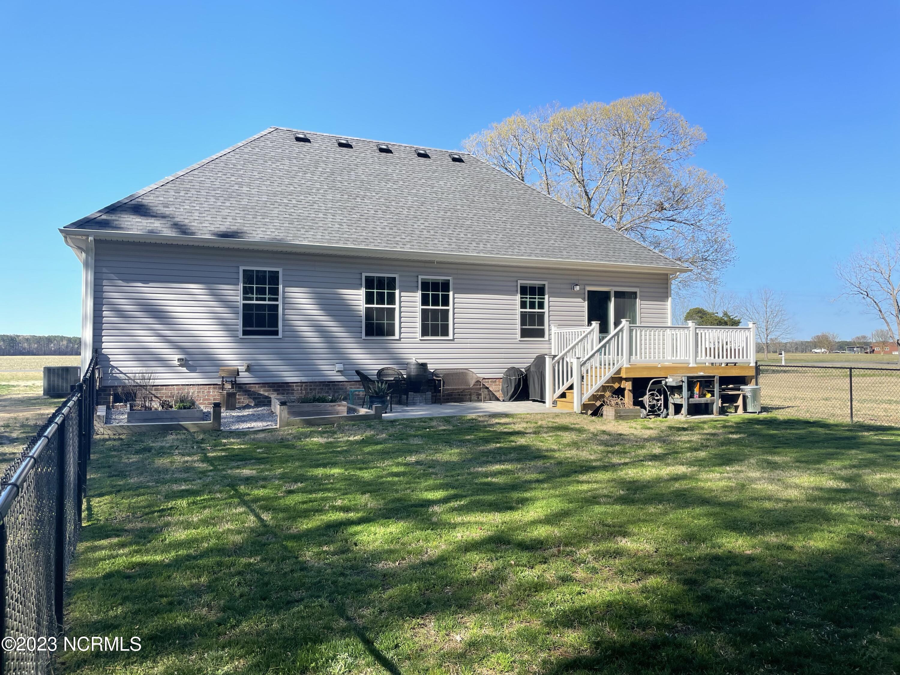 135 Trafton Road Camden, NC 27921 - Photo 6 of 47 Back