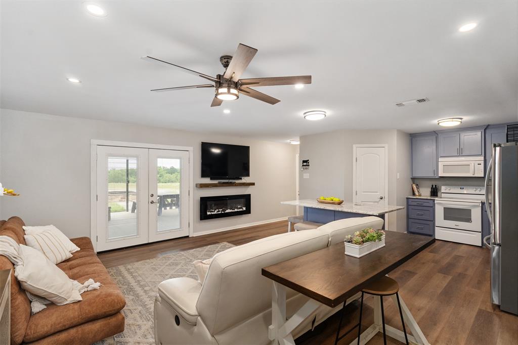 2129 Hcr 3322 Loop Hubbard, TX 76648 - Photo 26 of 38 Downstairs open concept living and kitchen.