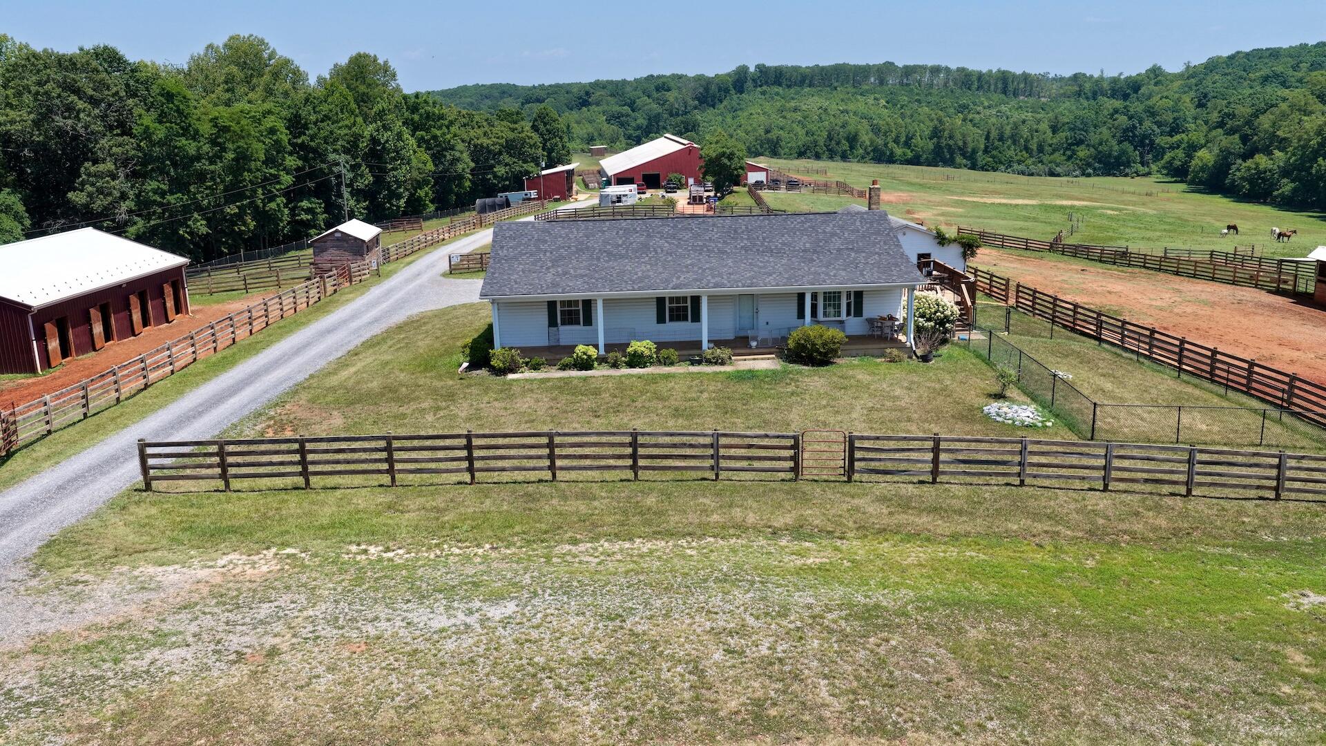 2754 Horseshoe Bend Road Moneta, VA 24121 - Photo 6 of 67 Horse Farm - 28