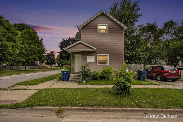 $99,900 | 400 South Williams Street, Bay City, MI 48706