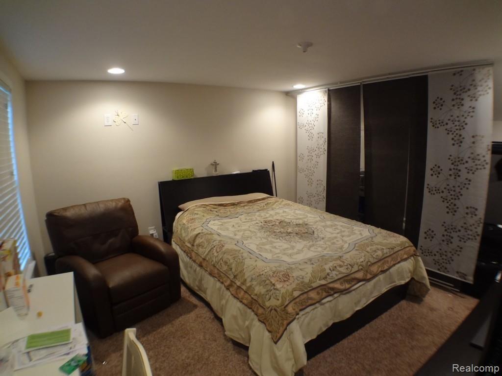 32 Devonshire Road Pleasant Ridge, MI 48069 - Photo 26 of 39 DSC04414.jpg
