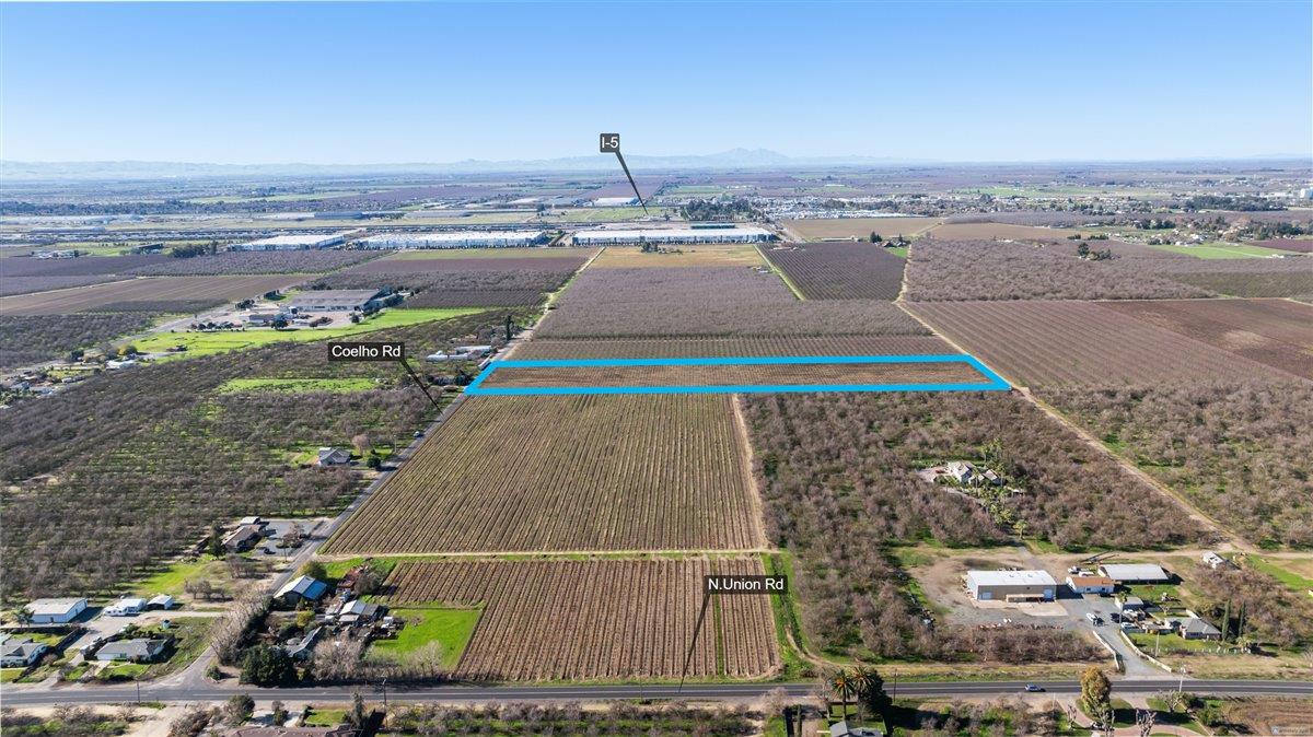 2361 Coelho Road Manteca, CA 95336 - Photo 5 of 14