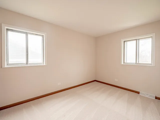 $199,900 | 37 North Cedar Lane, Glenwood, IL 60425