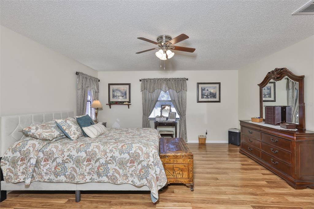 1806 Wedge Court Sun City Center, FL 33573 - Photo 29 of 53